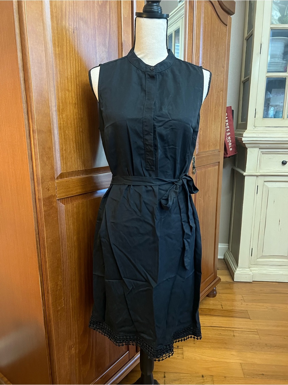 Banana Republic Black Sleeveless Tie-Waist Mini Dress